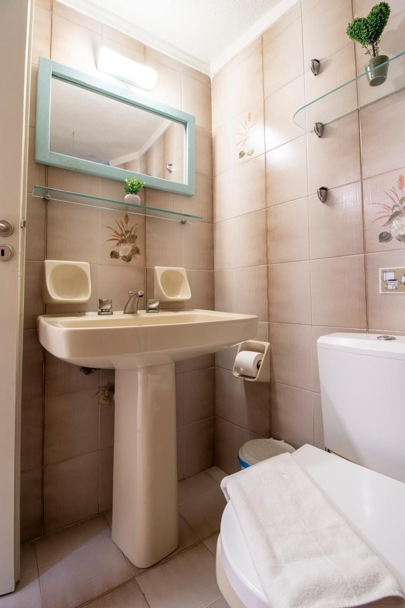 Modern City Apt In The Heart Of Heraklion Exterior foto